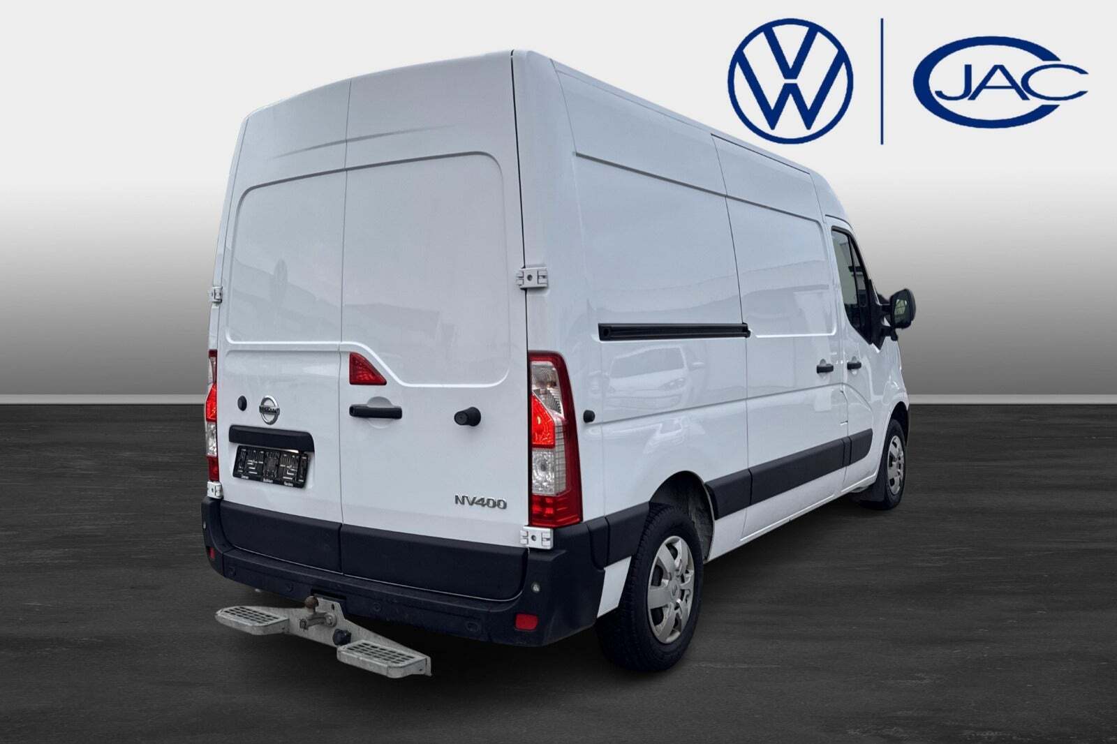 Nissan NV400 2,3 dCi 150 L2H2 Kassevogn