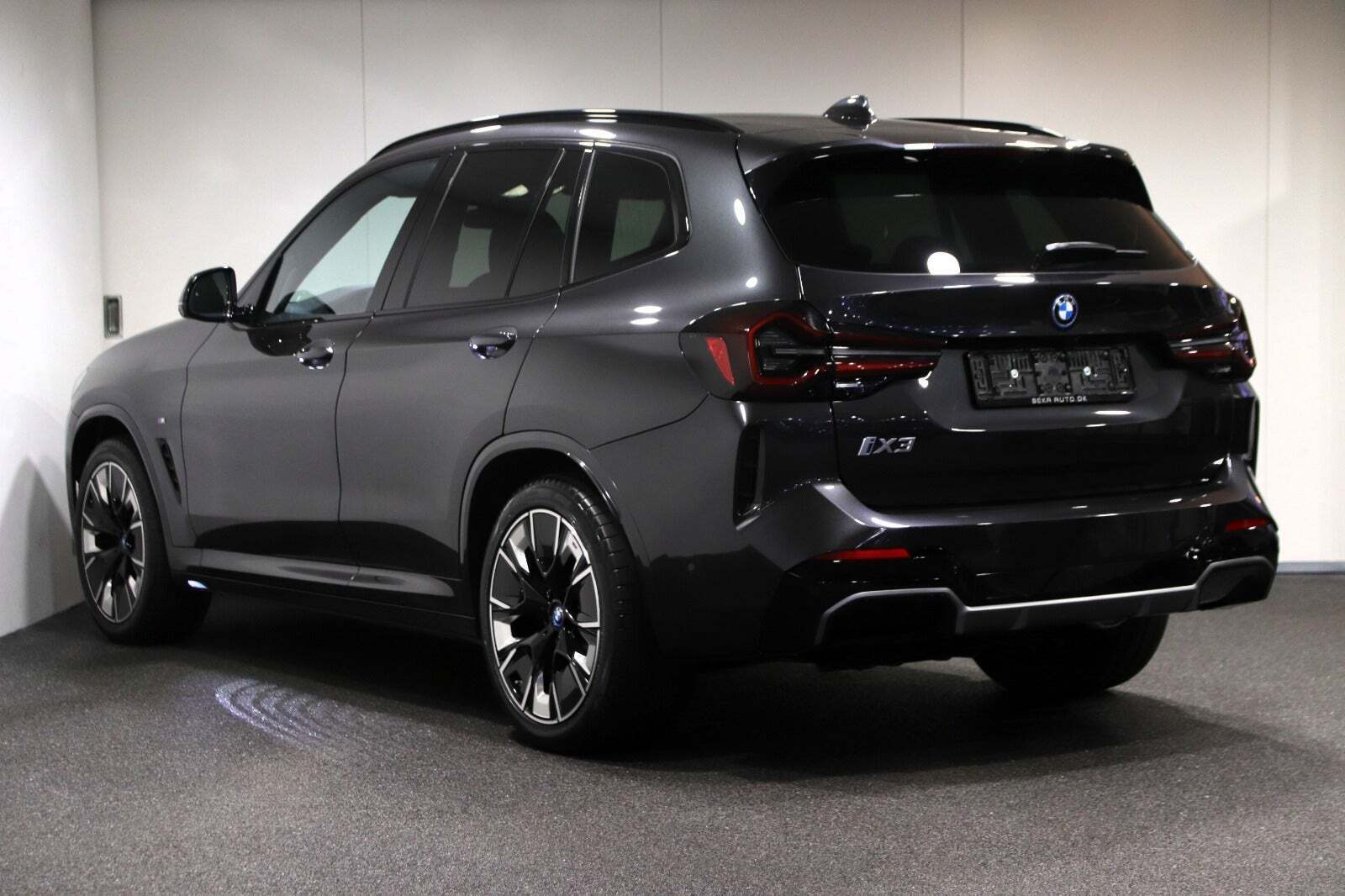 BMW iX3 Charged Plus M-Sport