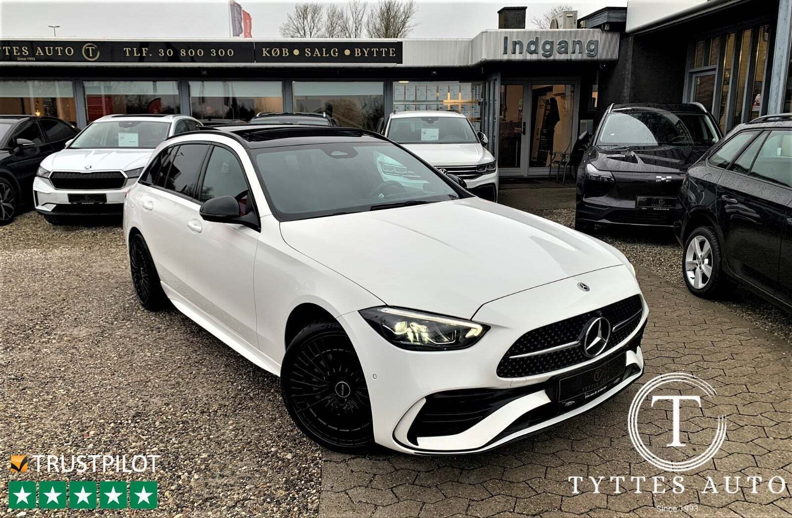 Hvid Mercedes C300 e fra 2023