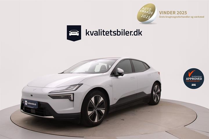 Hvid Polestar 4 fra 2025 set udefra