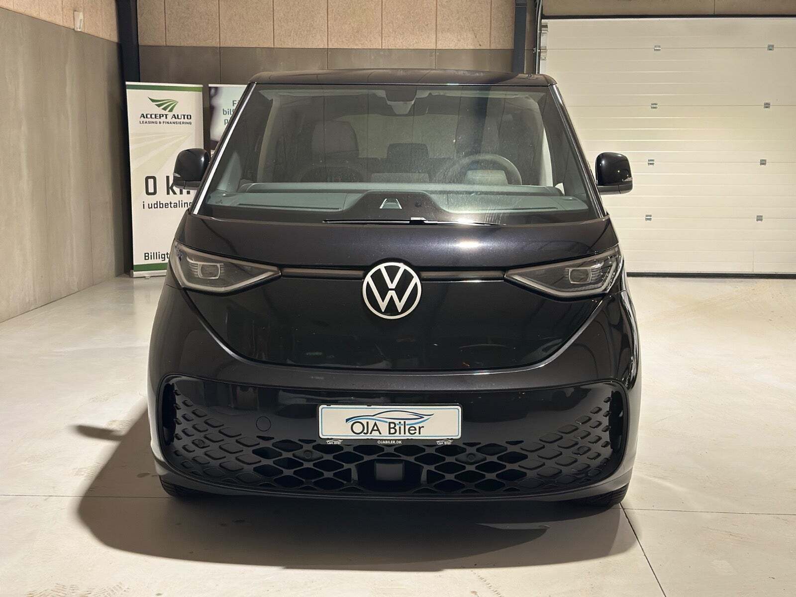 VW ID.Buzz 77 Pro SWB