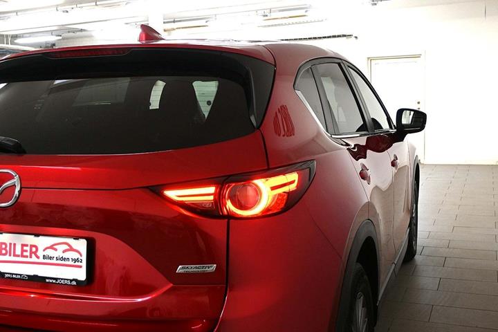 Rød Mazda CX-5 fra 2018