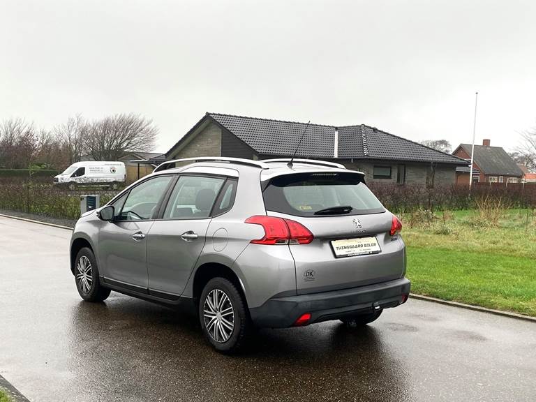 Peugeot 2008 1,2 VTi Crossover