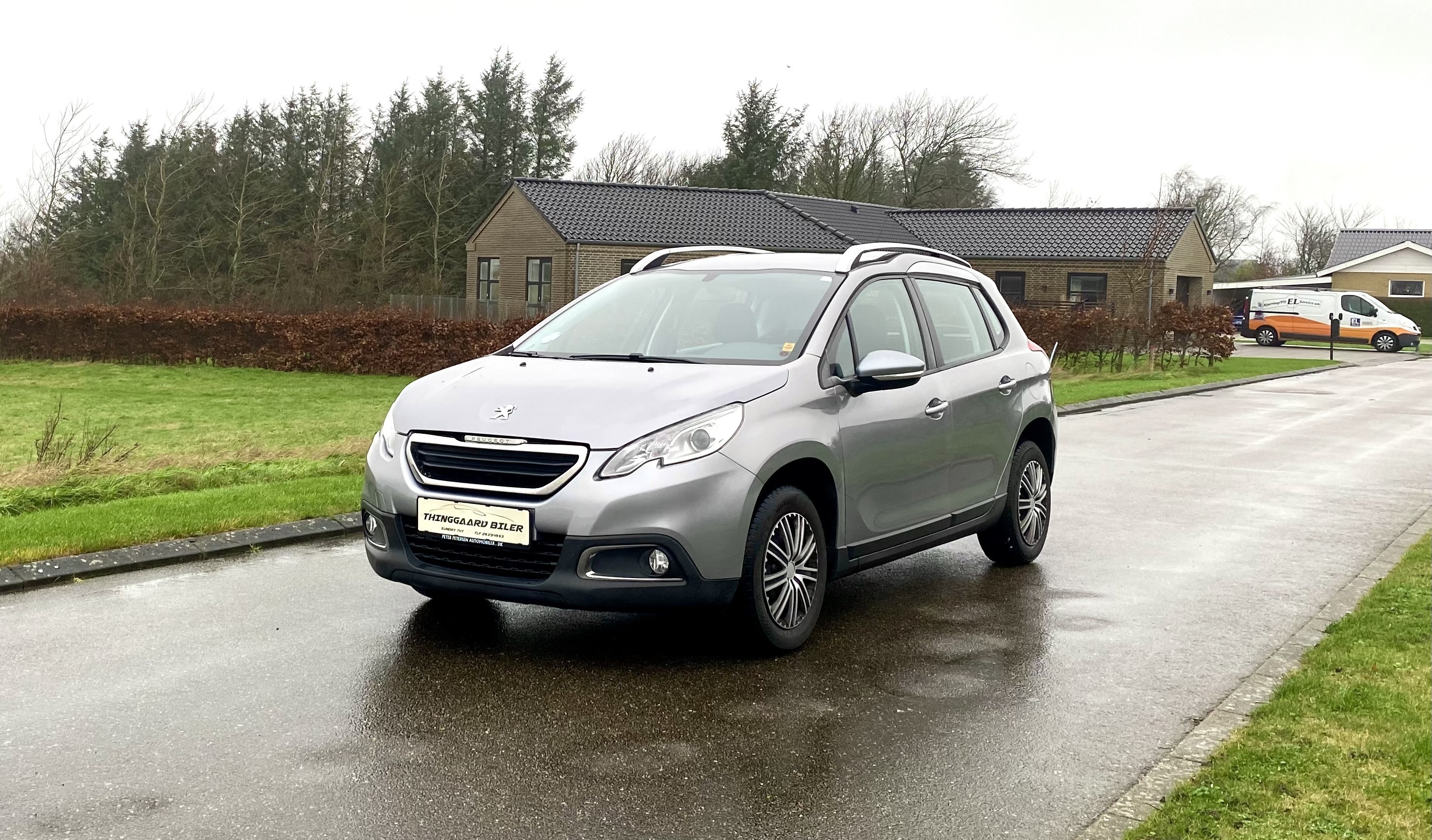 Peugeot 2008 1,2 VTi Crossover