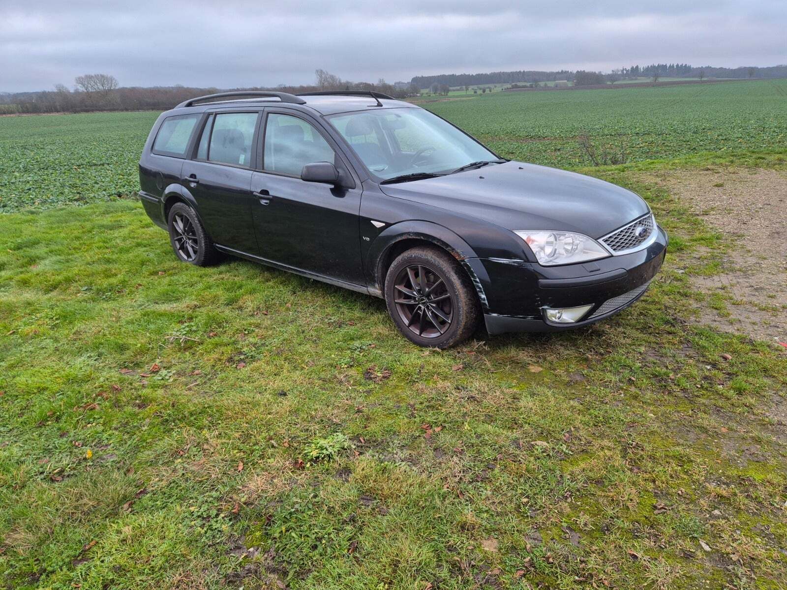 Ford Mondeo 2,5 170 Ebony stc.