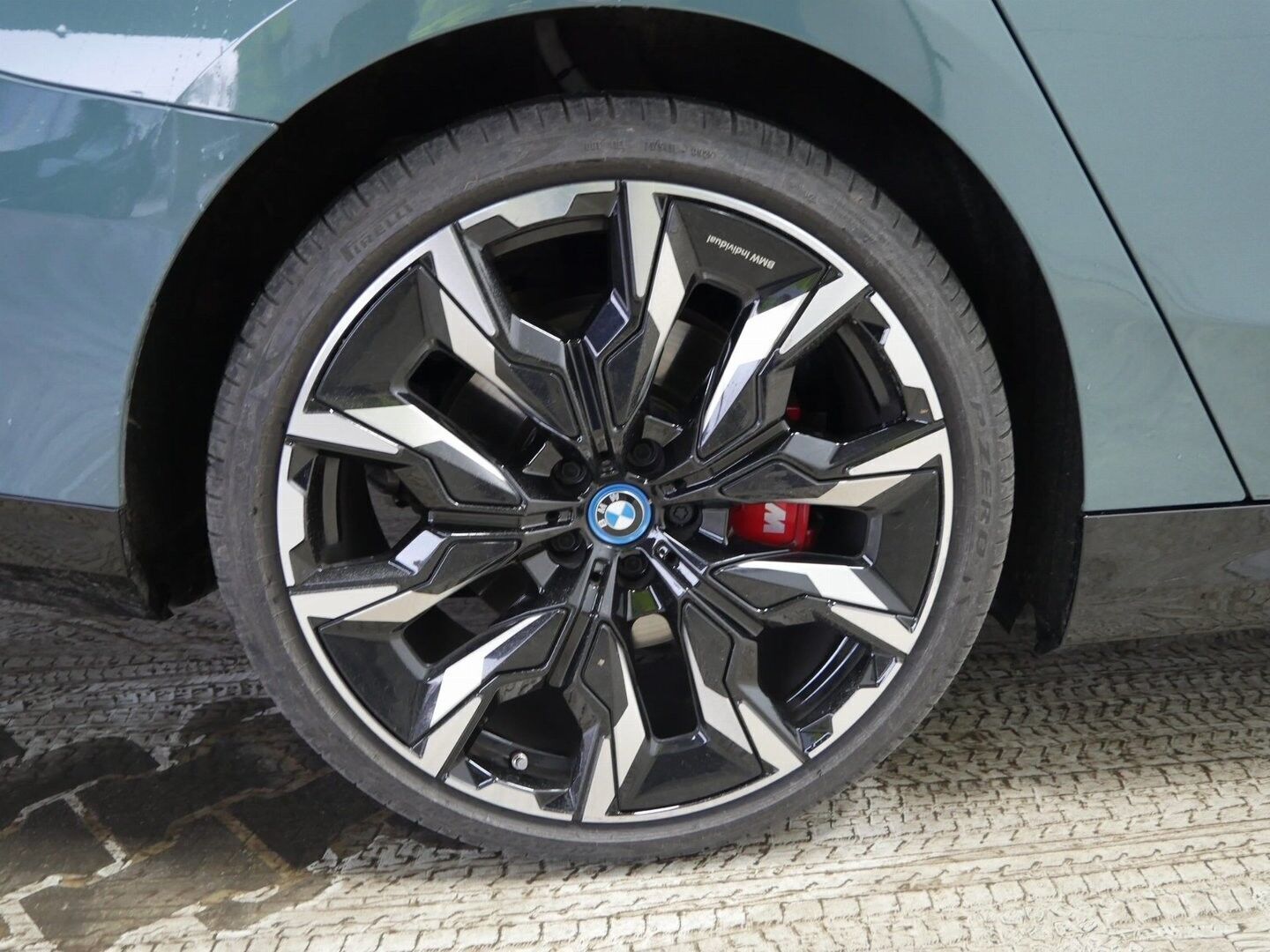 BMW i5 eDrive40 Touring EL M-sport Pro 340HK Stc Aut.