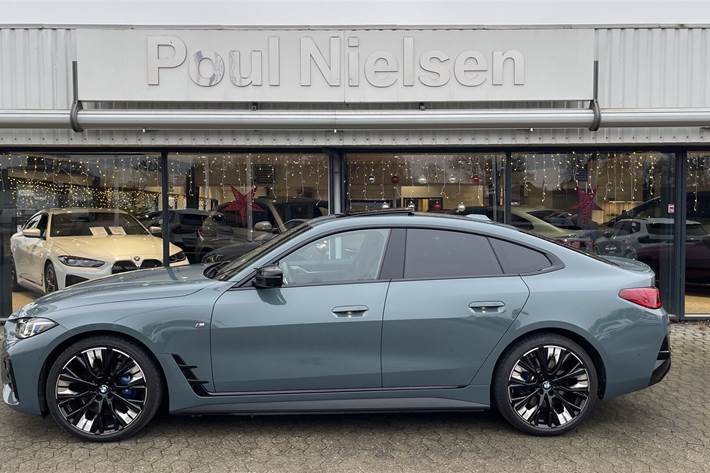 Grøn BMW i4 fra 2024