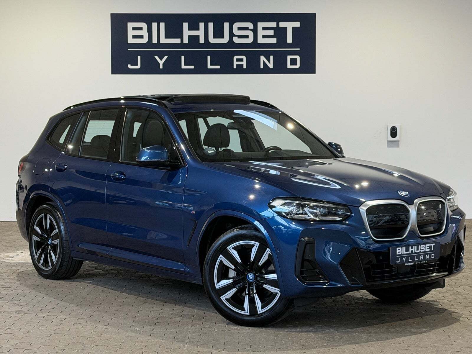 BMW iX3 Charged M-Sport