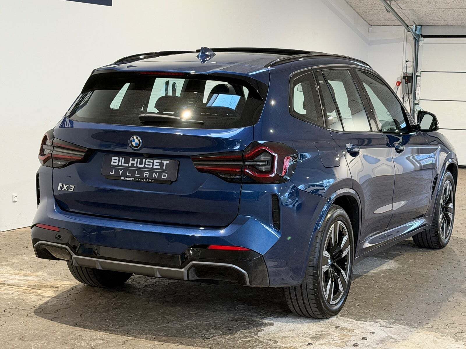 BMW iX3 Charged M-Sport