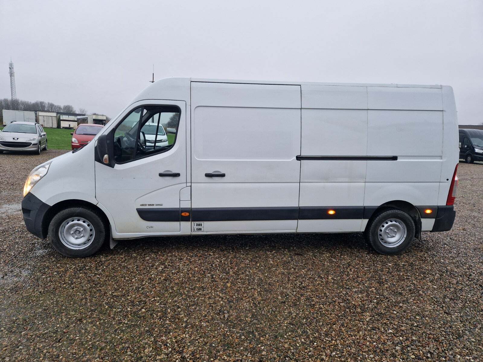 Renault Master III T35 2,3 dCi 165 L3H2 Kassevogn