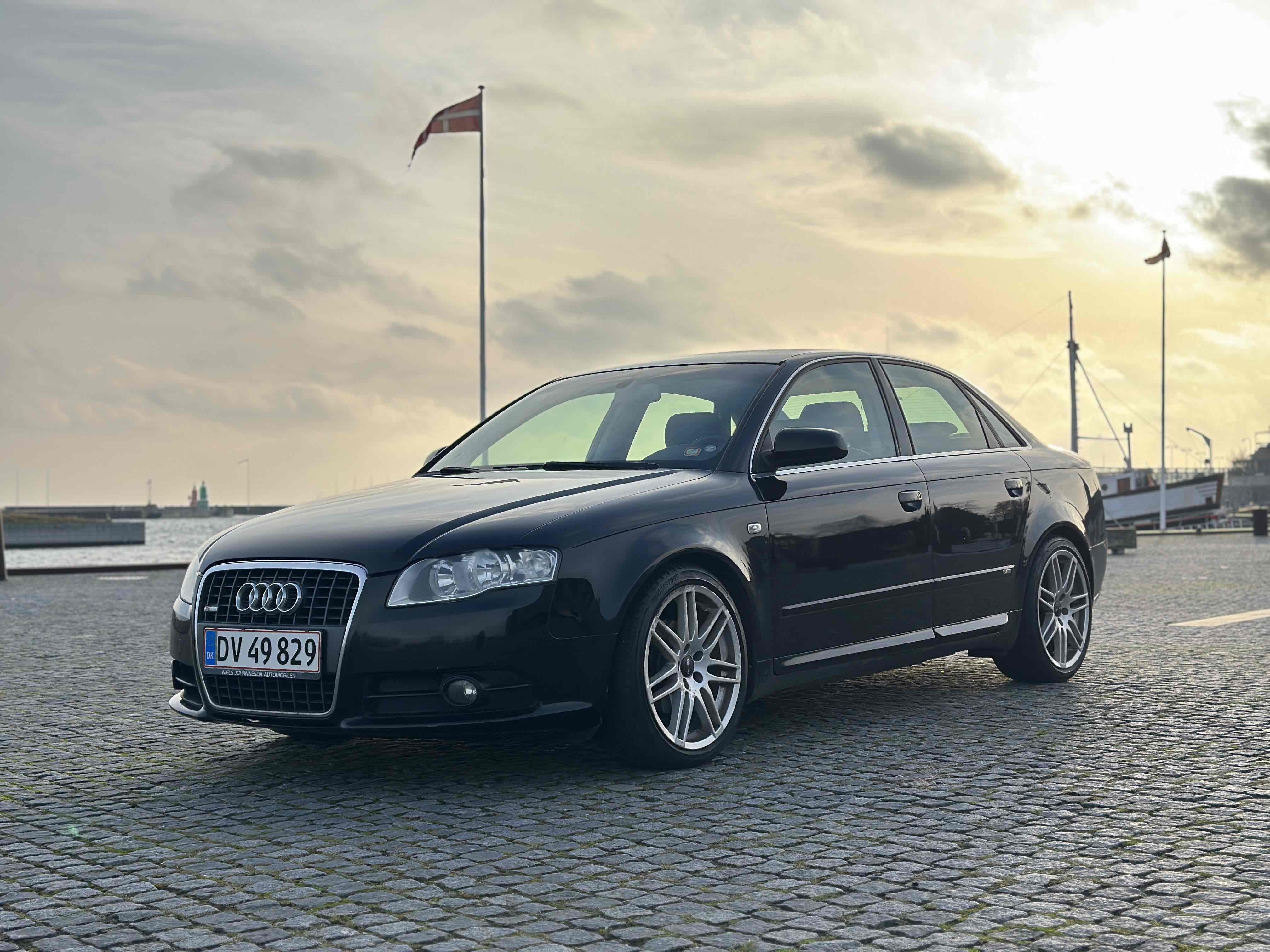 Audi A4 2,0 S-Line Automatgear