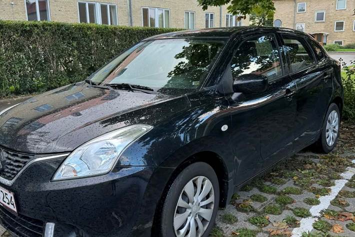 Sort Suzuki Baleno fra 2020