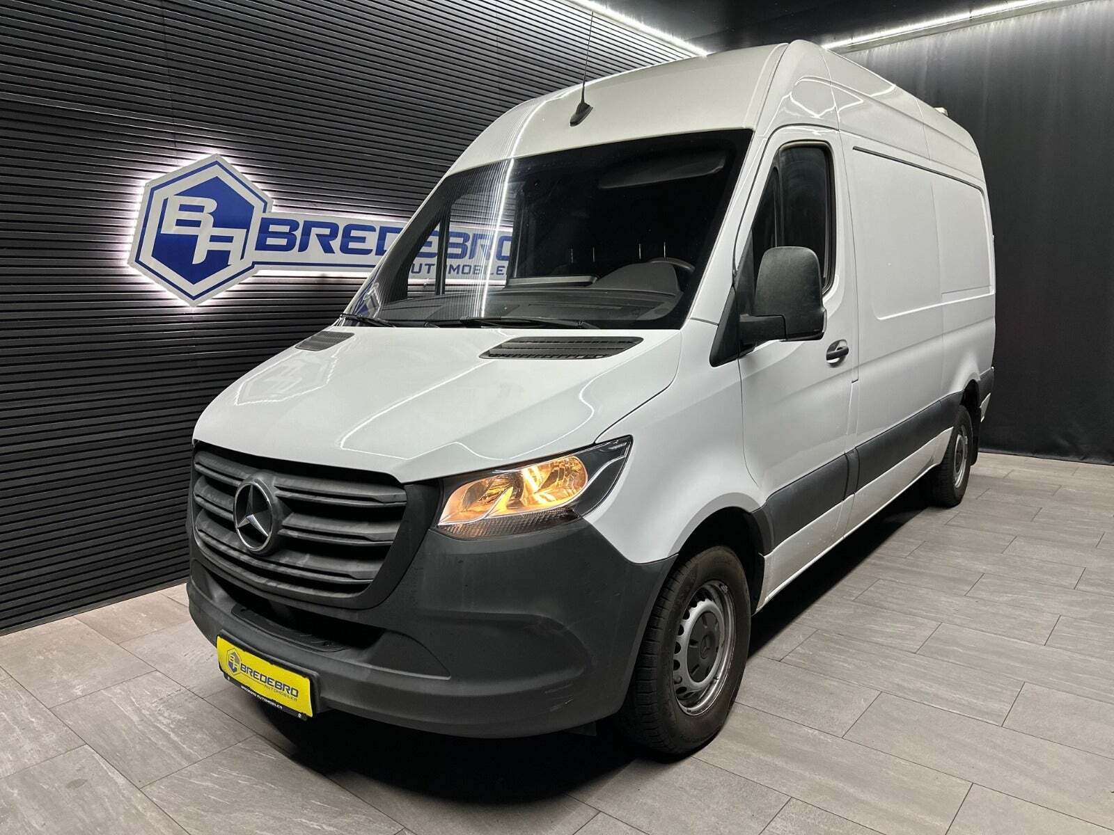 Mercedes Sprinter 316 2,2 CDi A2 Kassevogn RWD