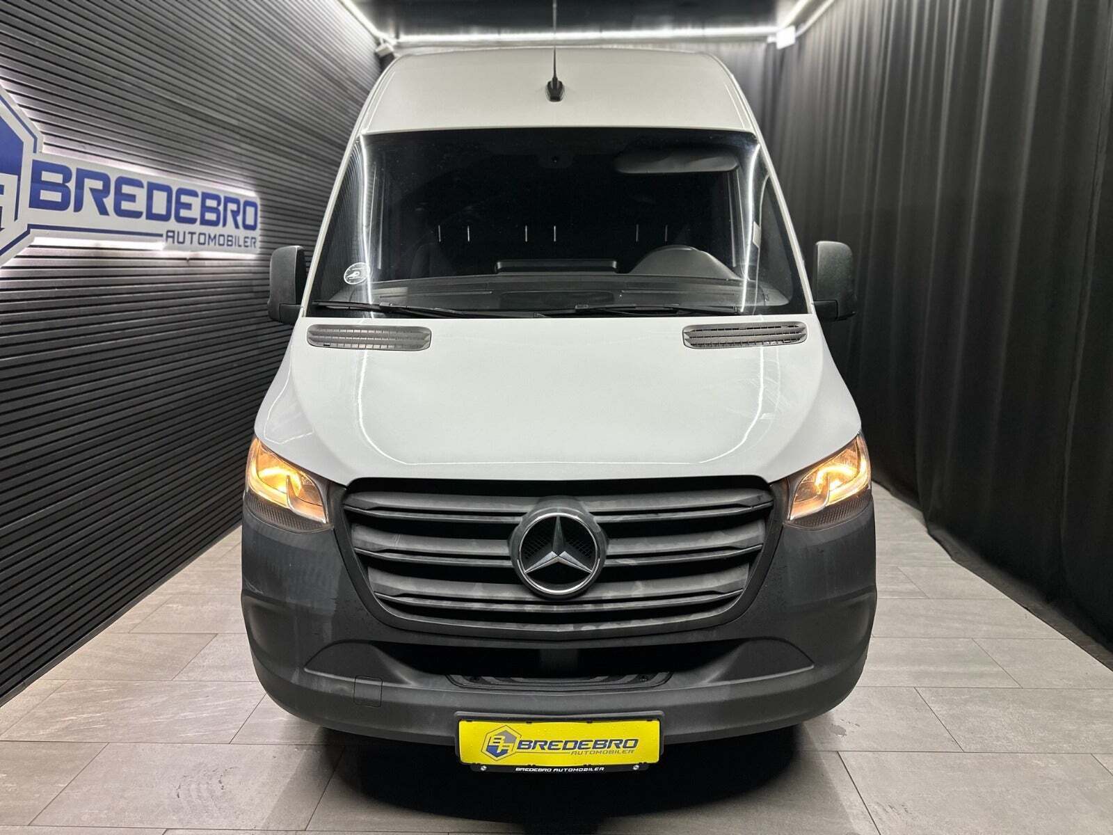 Mercedes Sprinter 316 2,2 CDi A2 Kassevogn RWD