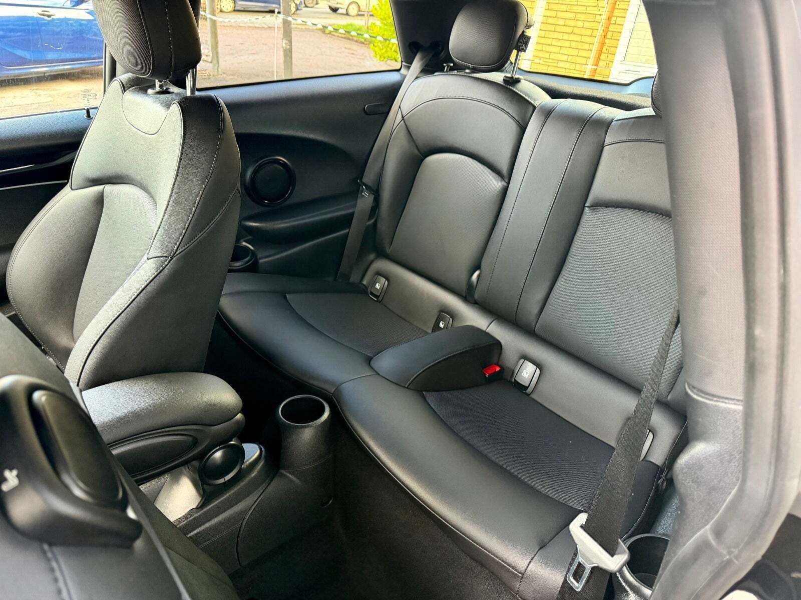 Mini Cooper SE Classic Trim