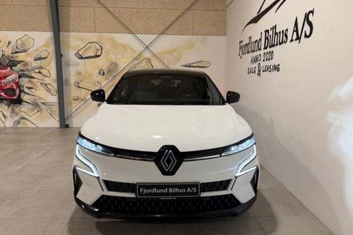 Hvid Renault Megane E-Tech fra 2023