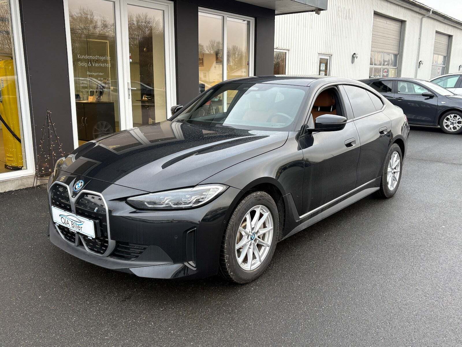 BMW i4 eDrive35