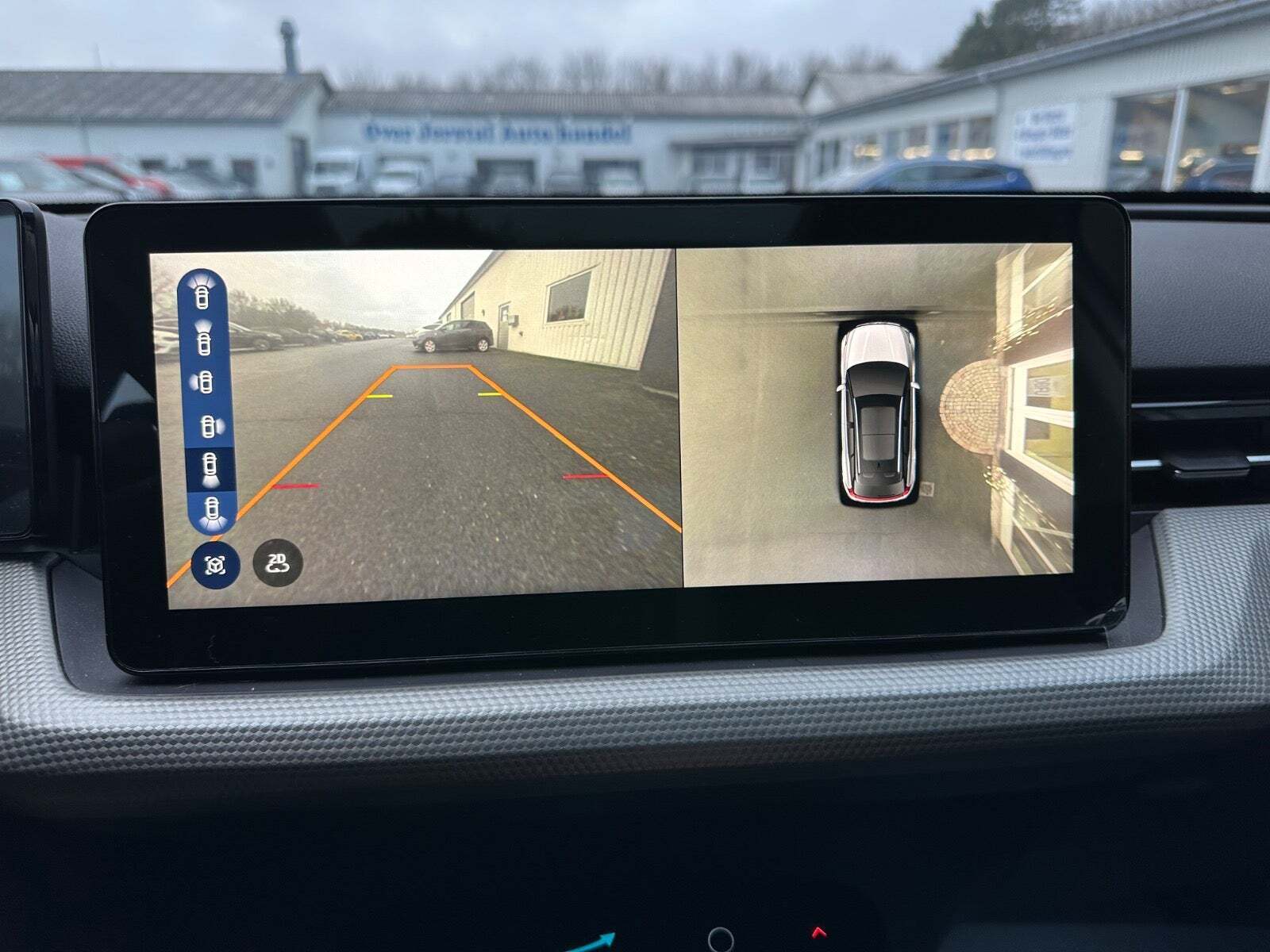 Hvid Aiways U5 fra 2022