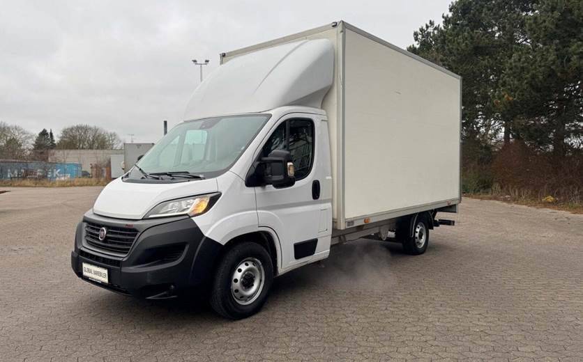 Fiat Ducato 35 2,3 MJT 160 Box m/lift