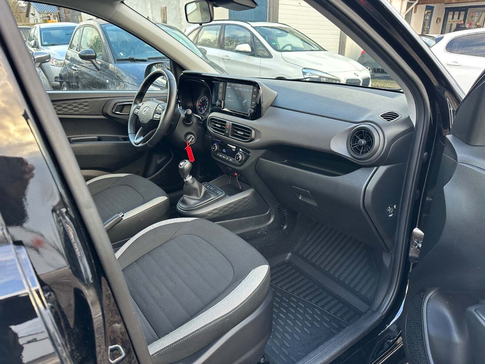 Hyundai i10 1,0 MPi Essential Komfort