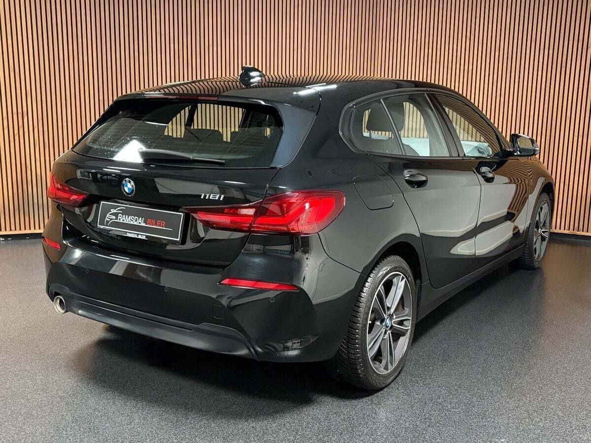 BMW 118i 1,5 Sport Line aut.