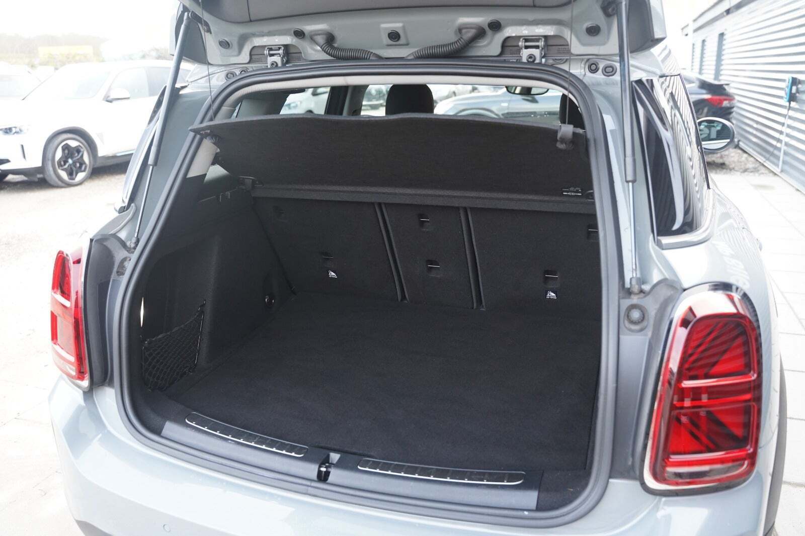 Grå Mini Countryman Cooper SE fra 2022