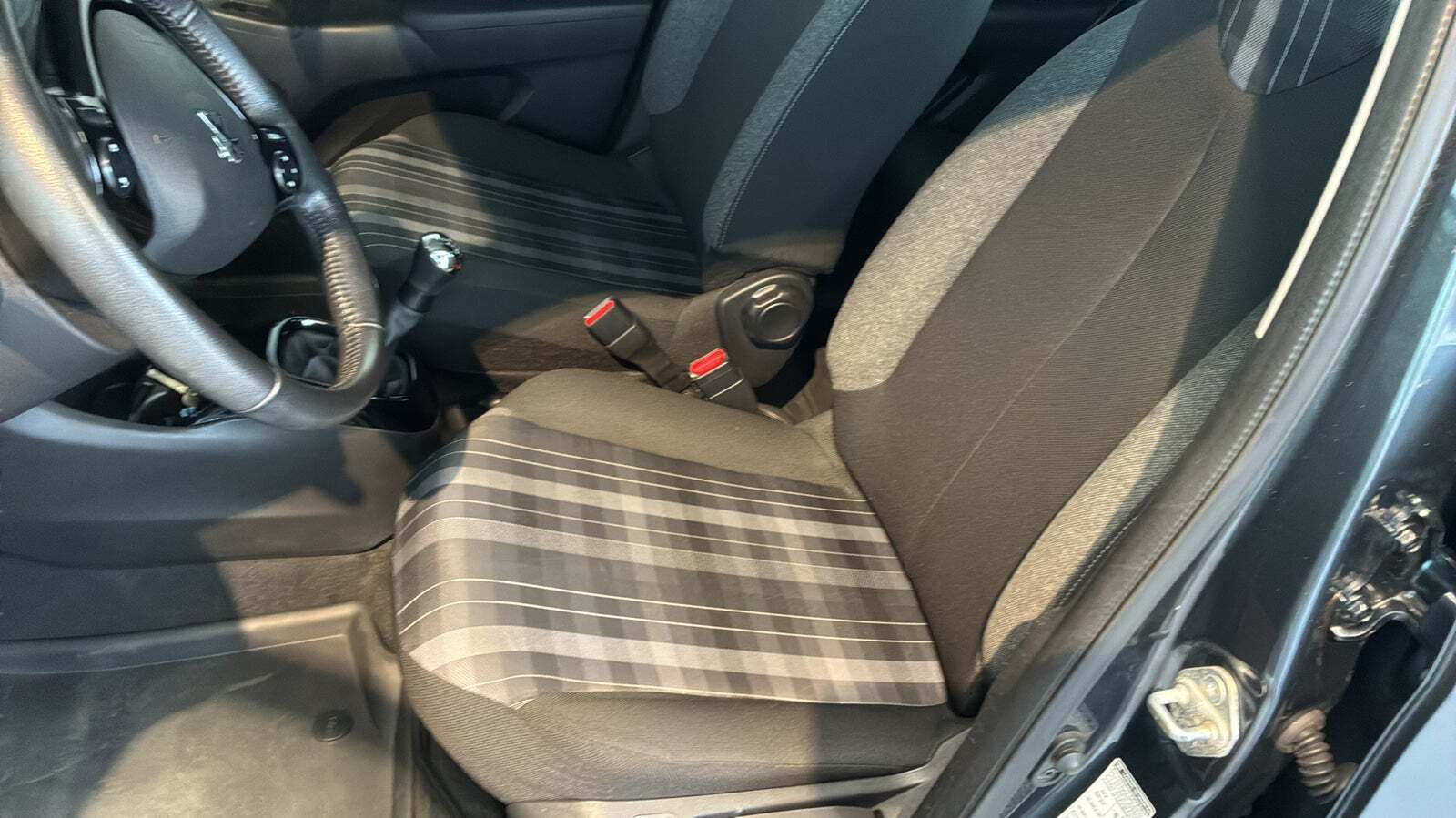 Peugeot 108 1,0 e-VTi 72 Allure+