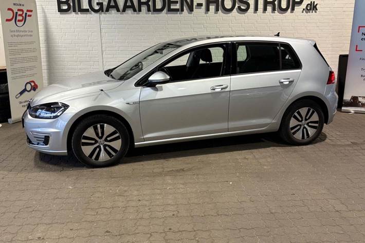 Sølv VW e-Golf VII fra 2020