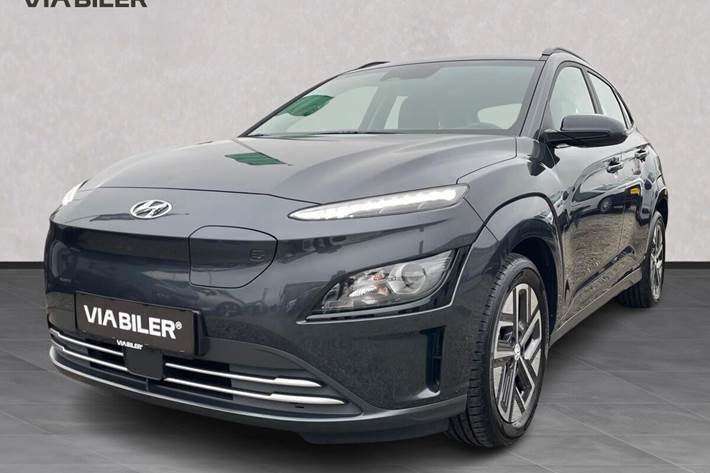 Sort Hyundai Kona fra 2021 set udefra