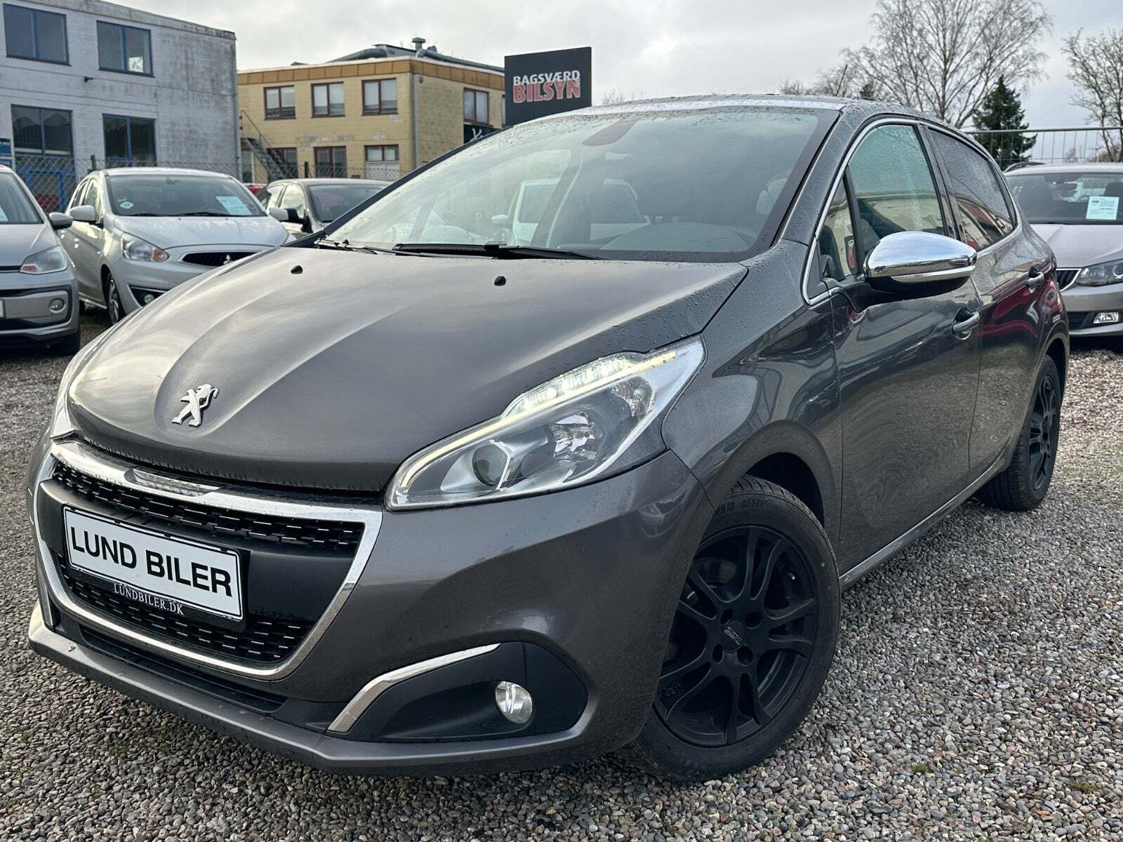 Peugeot 208 1,2 VTi 82 Signature Sky