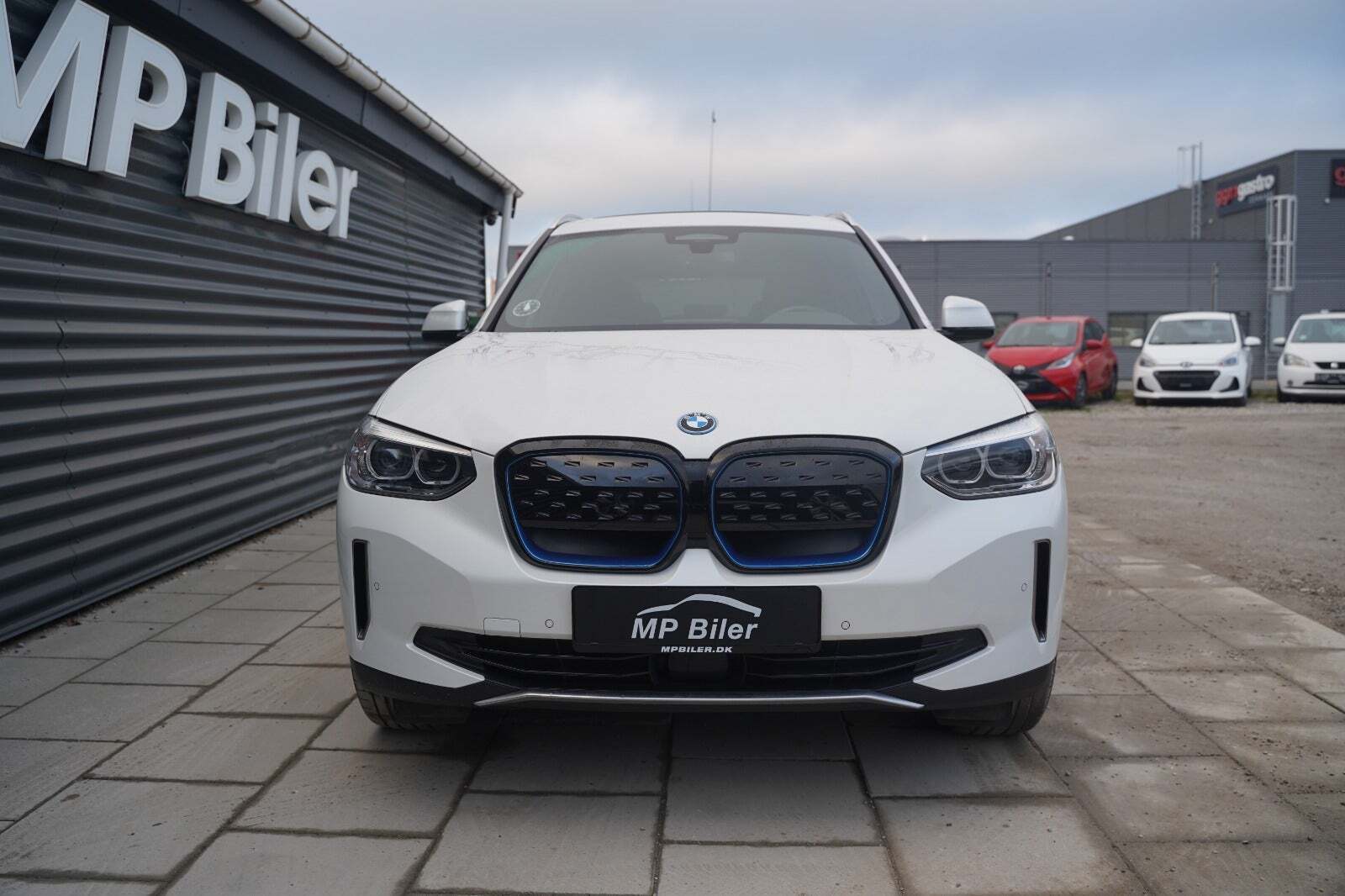 BMW iX3 Charged