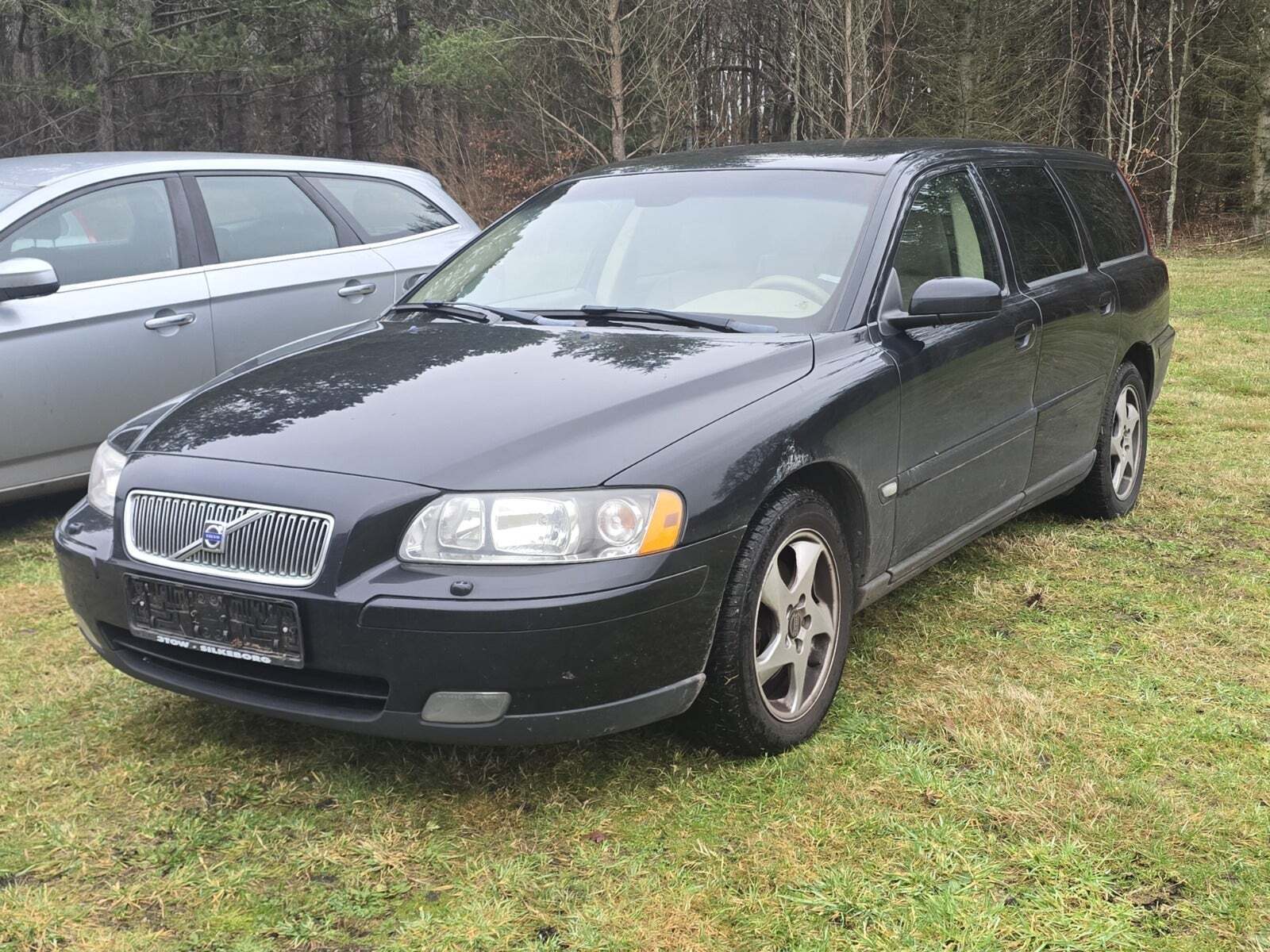 Volvo V70 2,4 170 Momentum aut.