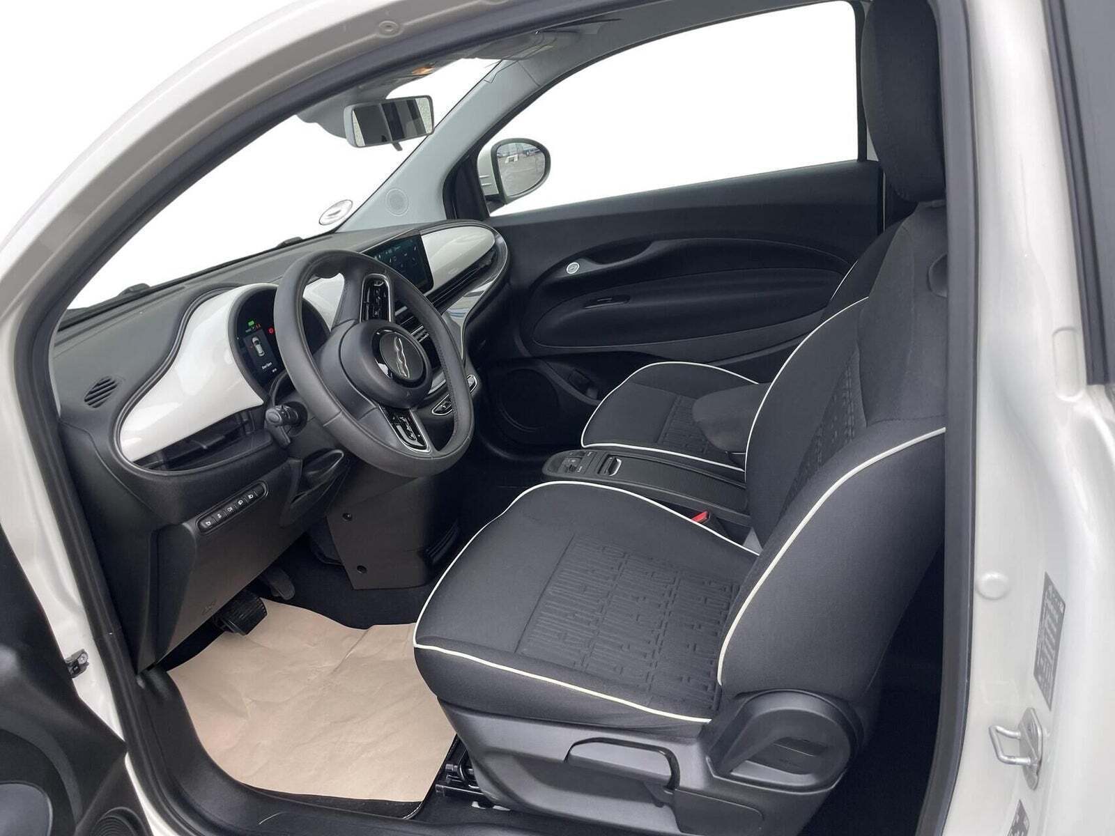 Fiat 500e 42 Icon Cabrio