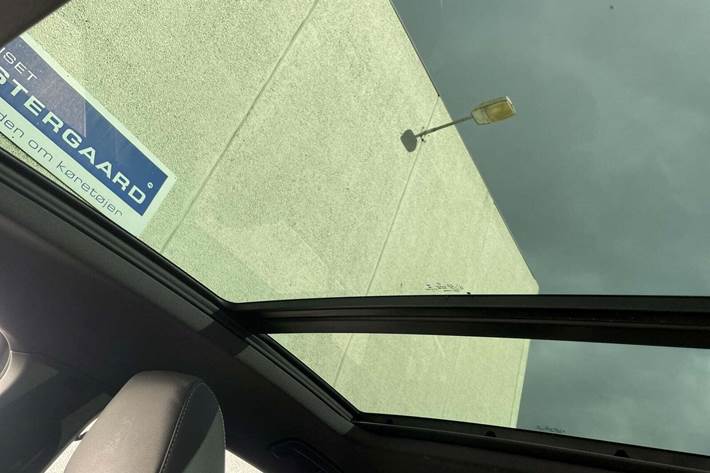 Grå Skoda Enyaq fra 2021