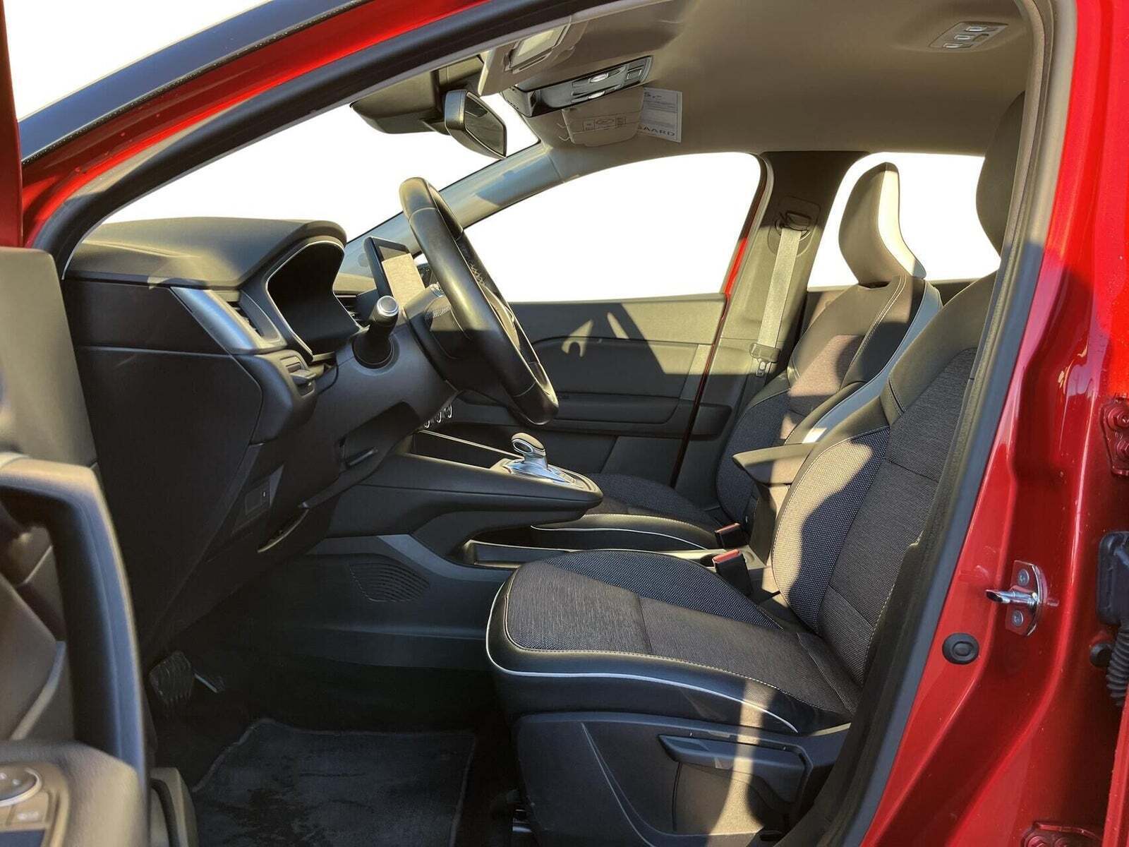 Renault Captur 1,6 E-Tech Intens