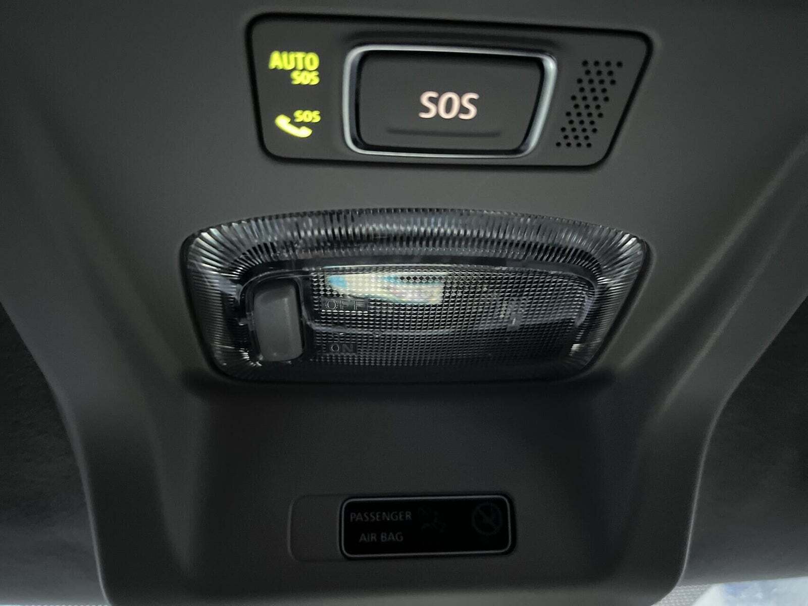 Blå Dacia Spring fra 2022