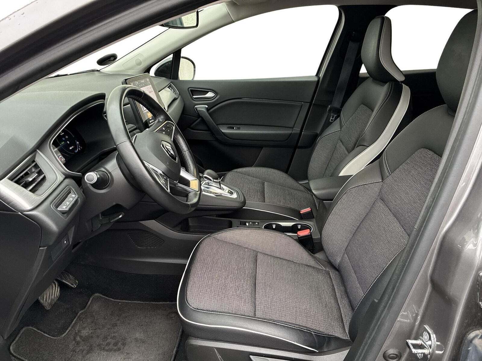 Renault Captur 1,6 E-Tech Intens