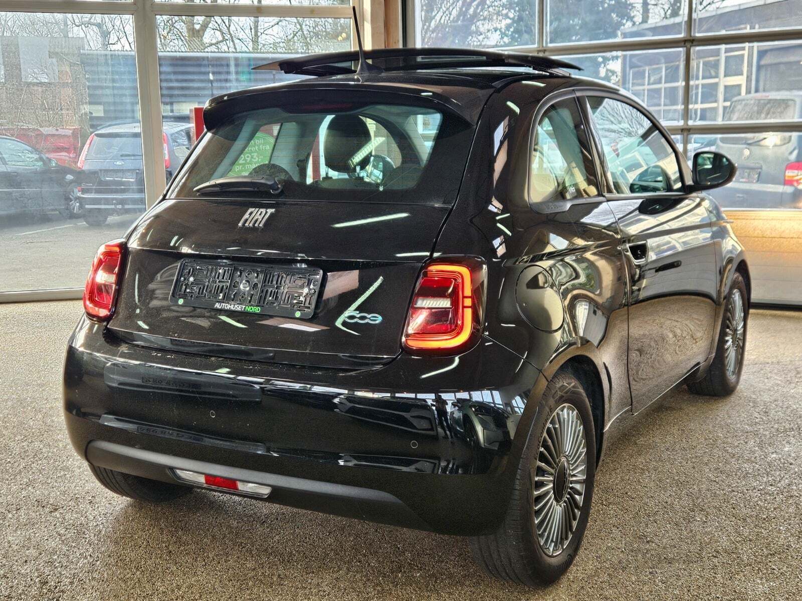 Fiat 500e 42 Icon Sky