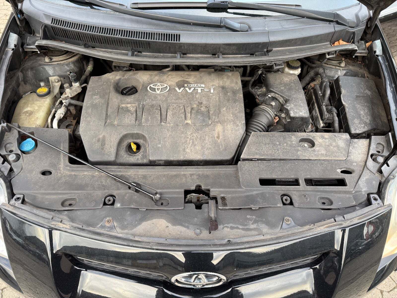 Sort Toyota Auris fra 2007