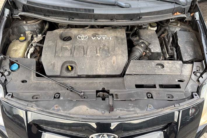 Sort Toyota Auris fra 2007