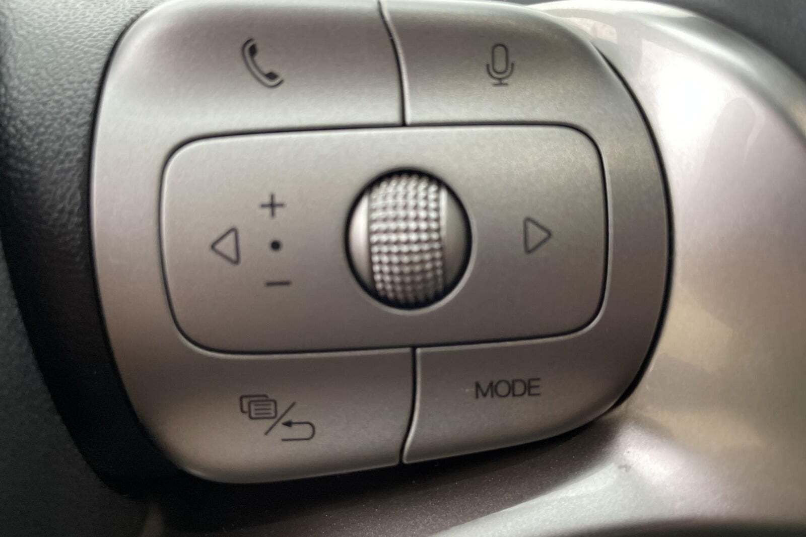 Gul BYD Dolphin Surf fra 2025