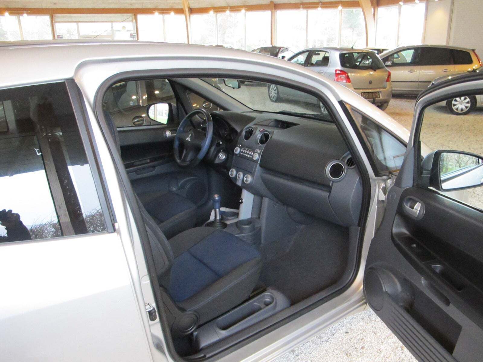 Mitsubishi Colt 1,3 Cash