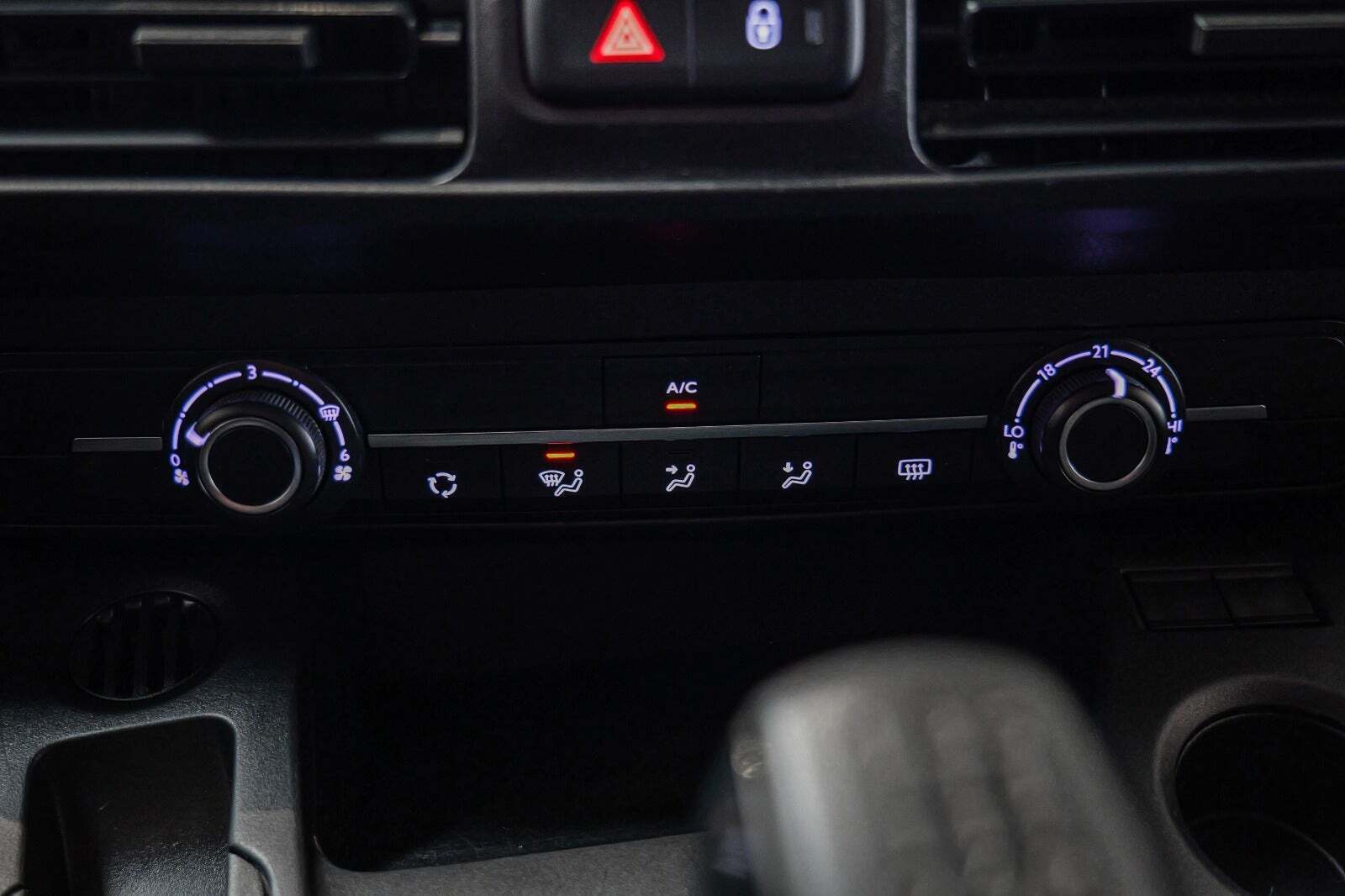 Hvid Toyota ProAce City fra 2020