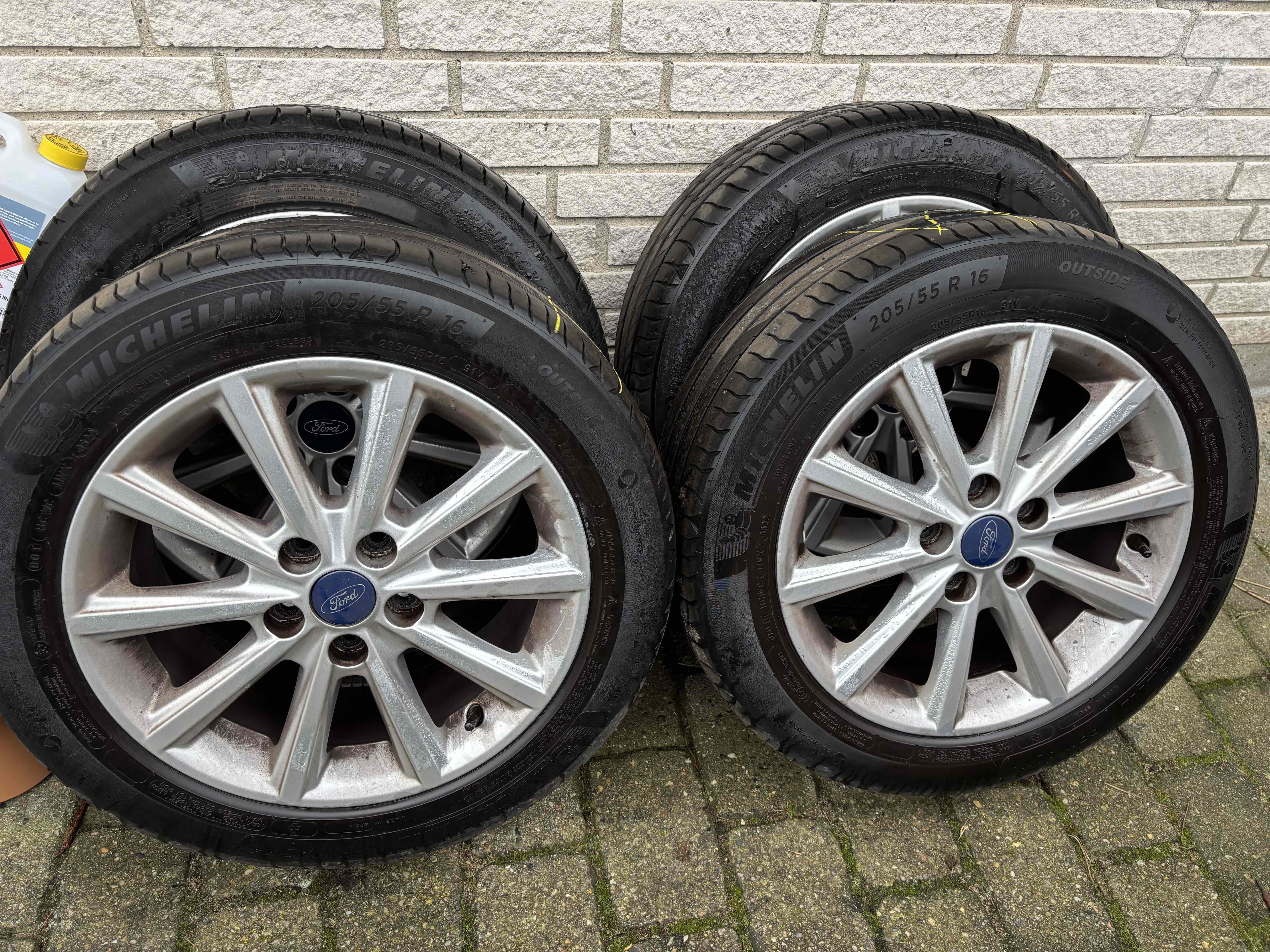 Sort Ford Focus fra 2017