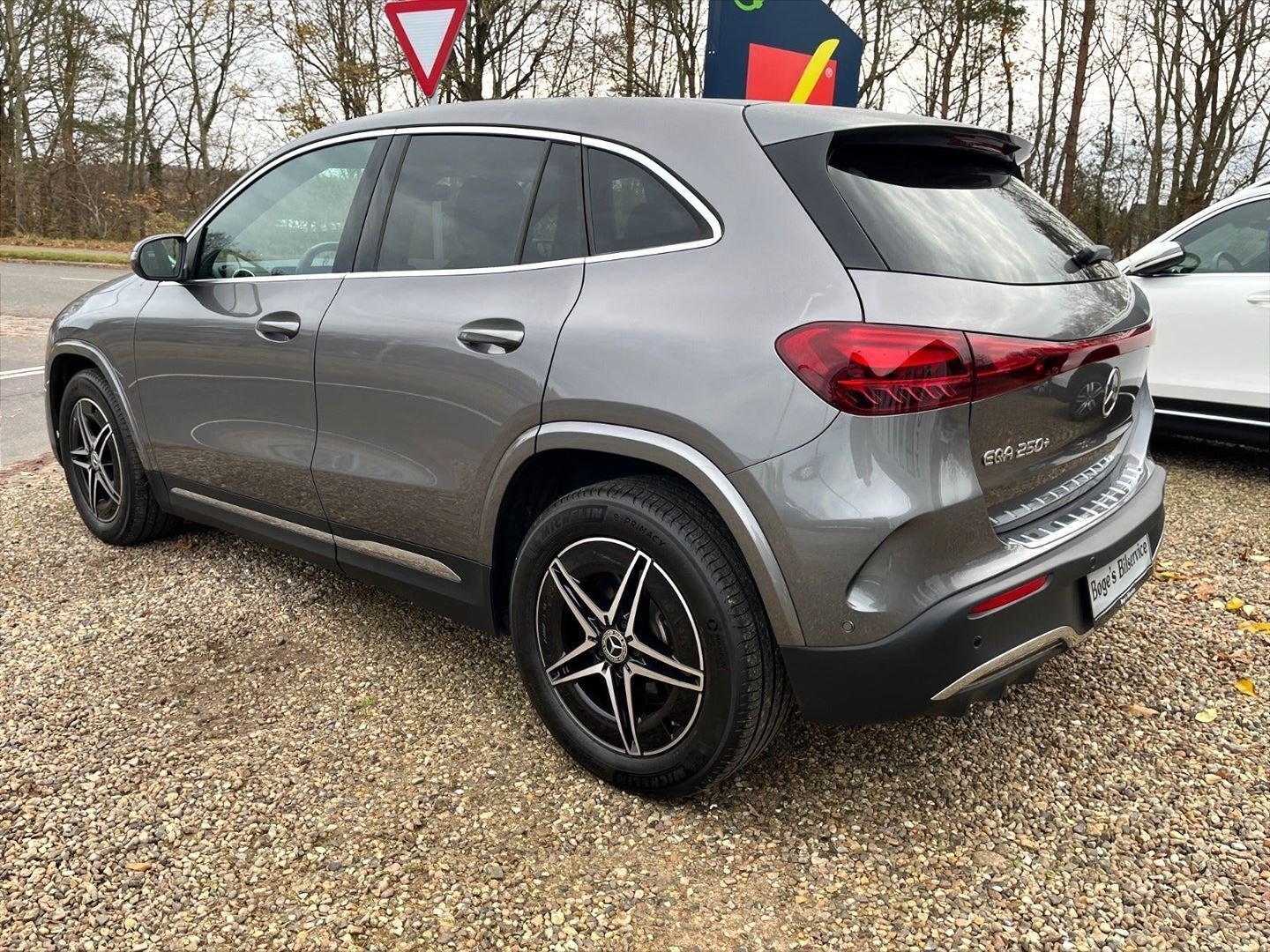 Mercedes EQA 250+ Mercedes EQA250+ AMG Line