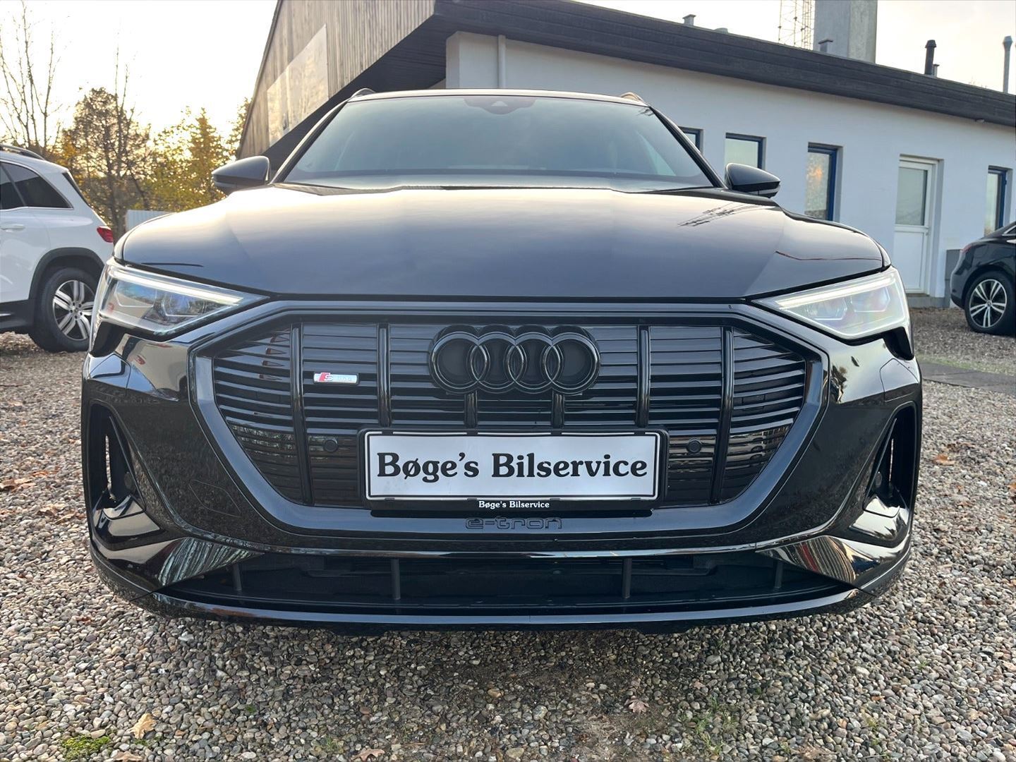 Audi e-tron S -line quattro