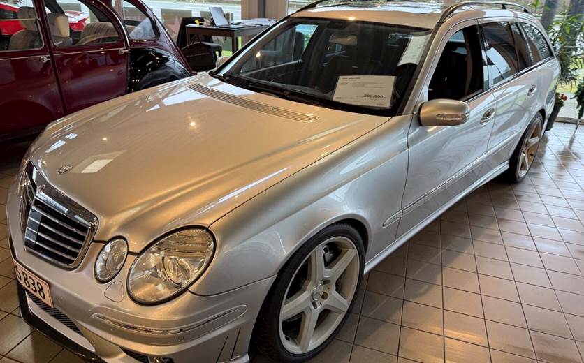 Mercedes E55 5,4 AMG stc. aut.