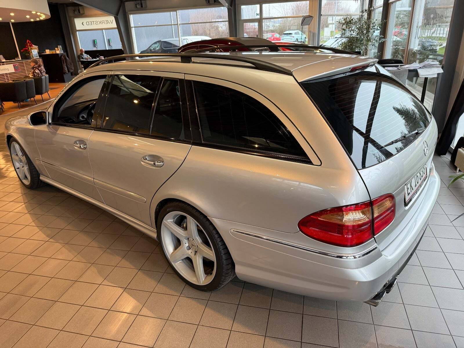 Mercedes E55 5,4 AMG stc. aut.