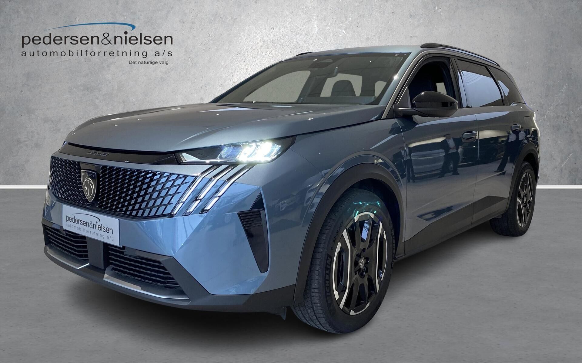 Peugeot e-5008 EL Allure 210HK 5d Aut.