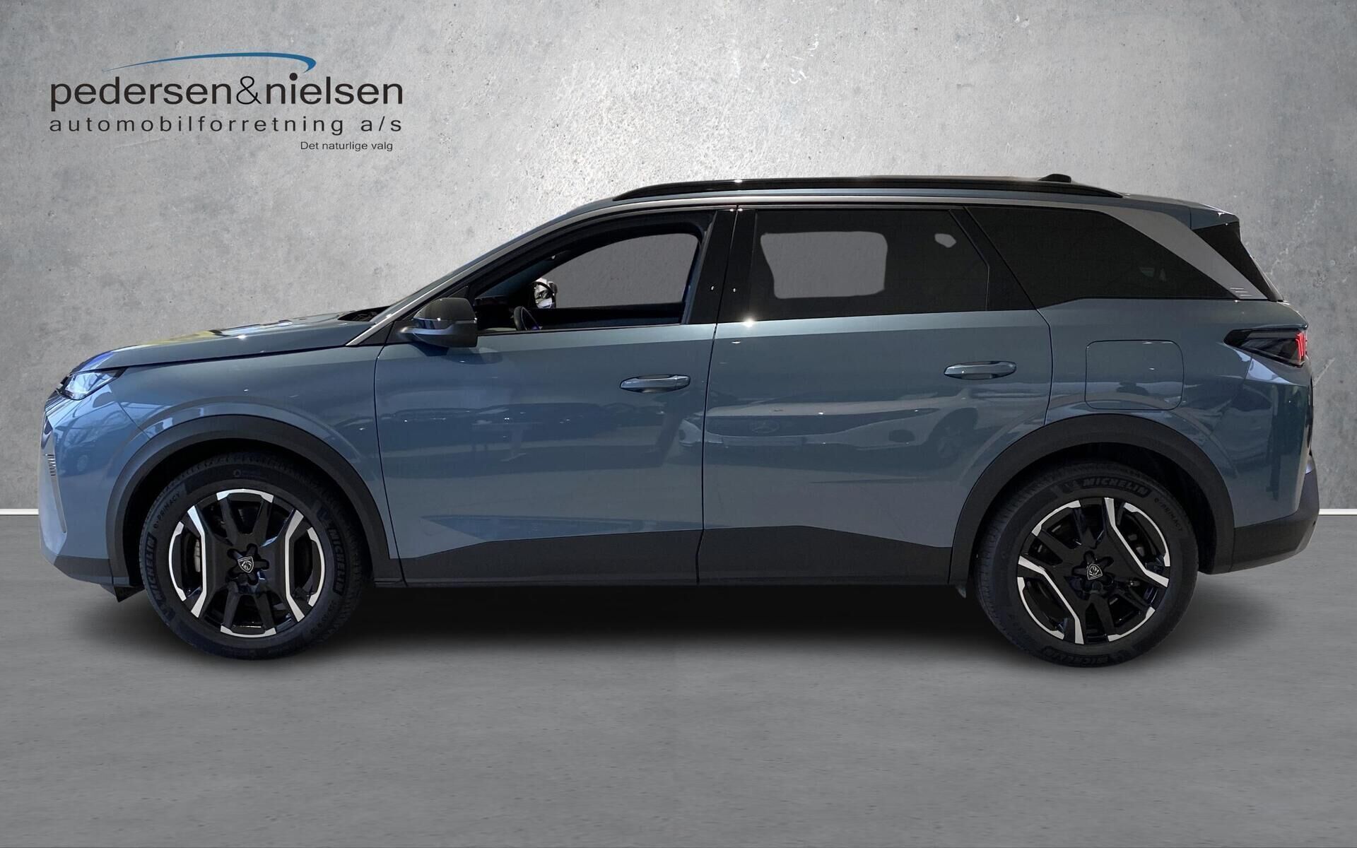 Peugeot e-5008 EL Allure 210HK 5d Aut.